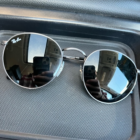 RayBan Round Metal Sunglasses